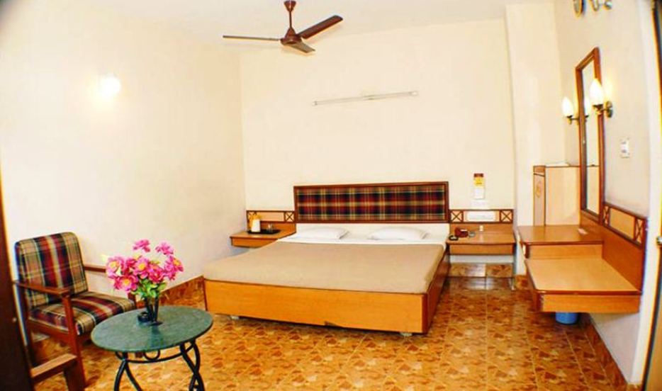 Saaket Residency